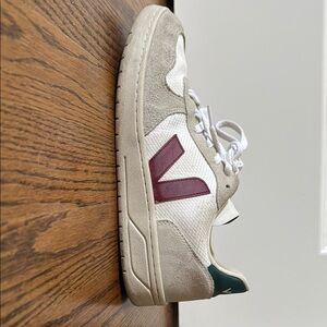 Veja Men's Sneakers in White and Burgundy